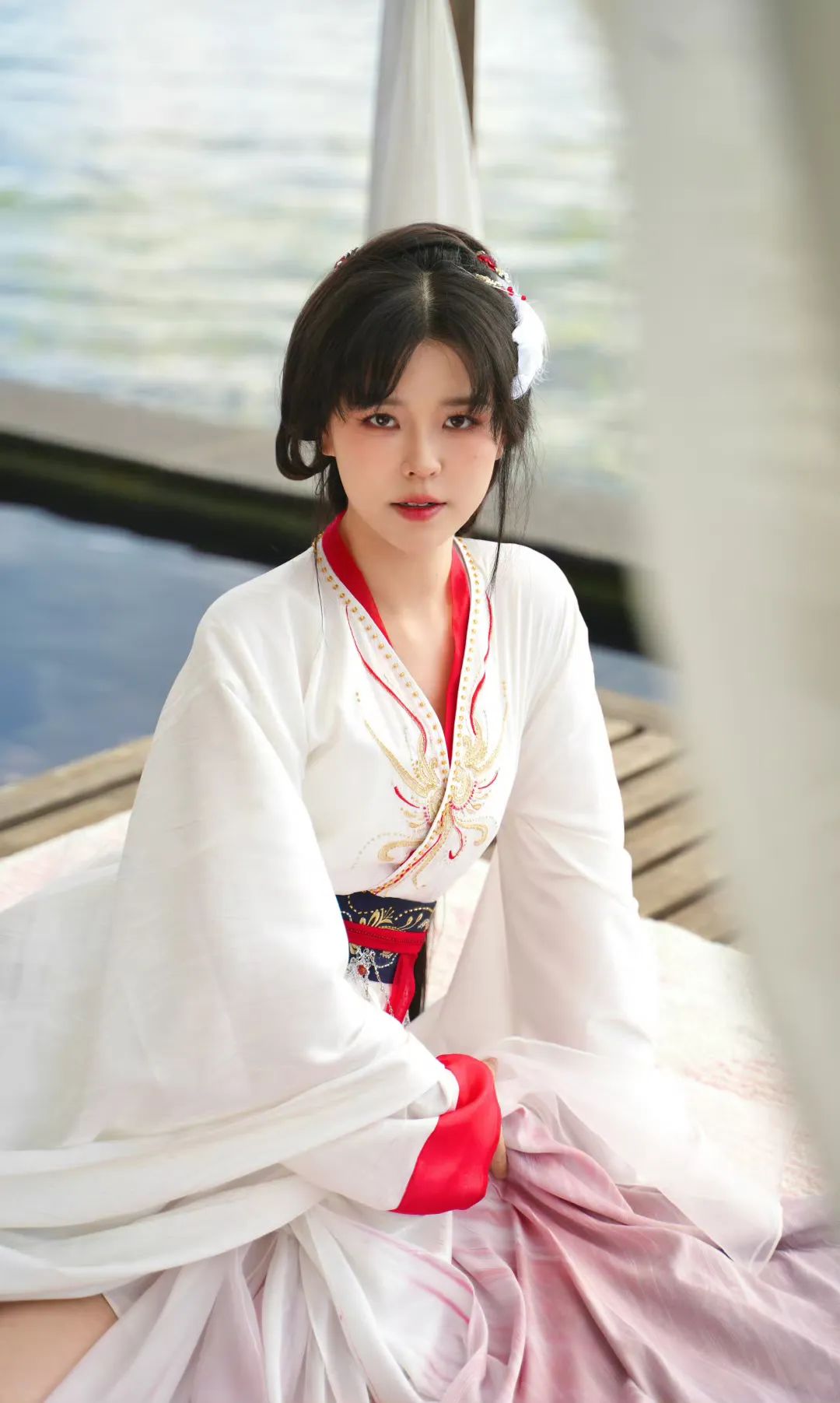 千万粉丝女主播感慨直播不赚钱!以前年收入高达8位数,现在一年不到5位数!