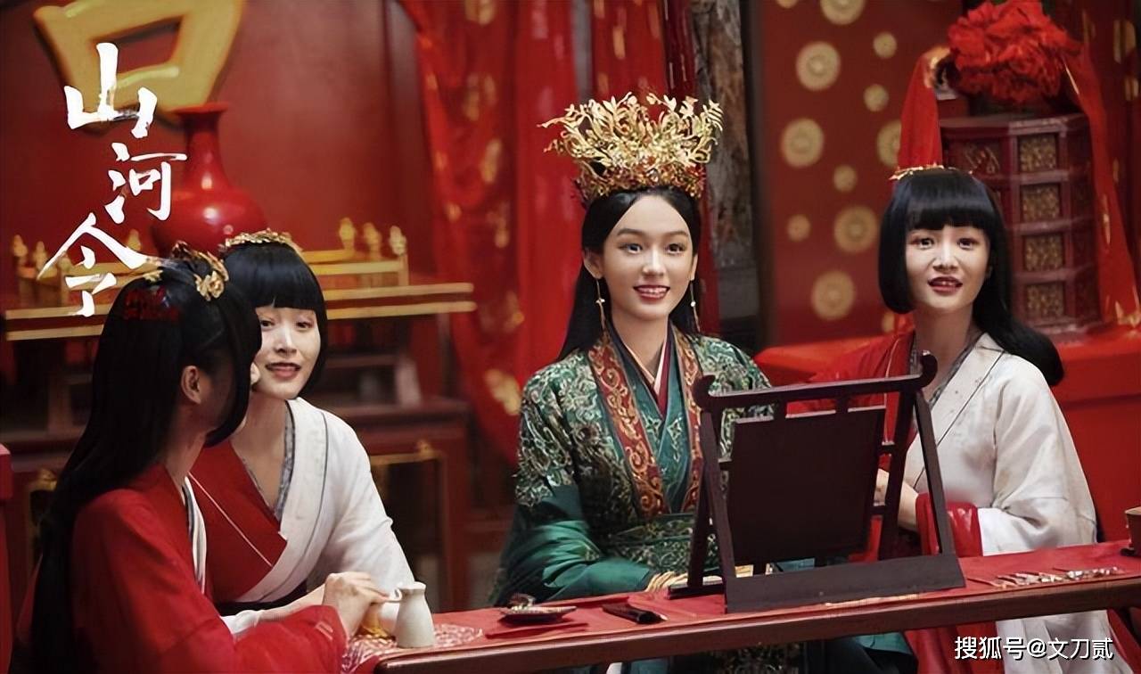 女顶流卧室甜蜜拥吻被拍!男友身份曝光