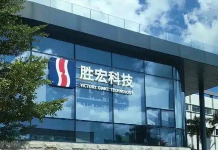 电梯亲吻门:宋珍珍自曝19岁被劝报警无用,生死看淡