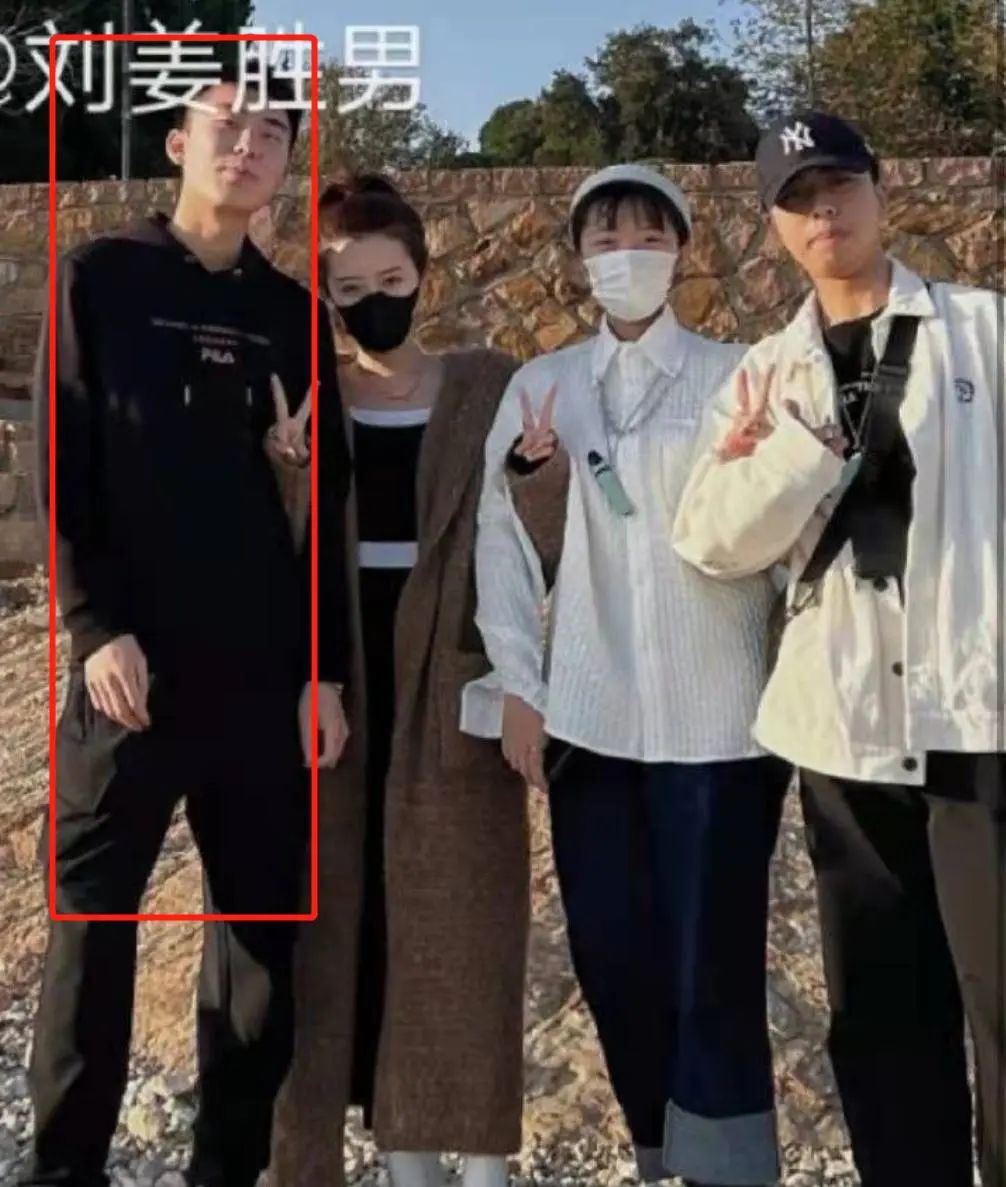 百万网红家暴反转:出轨堂弟,老公痛哭