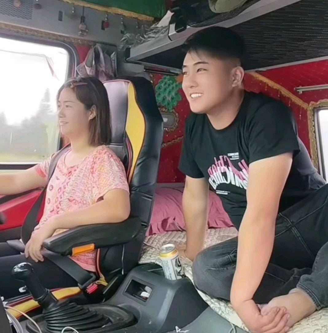 95后网红卡友啊蛋自曝：妻子致婚变，姨妹失踪