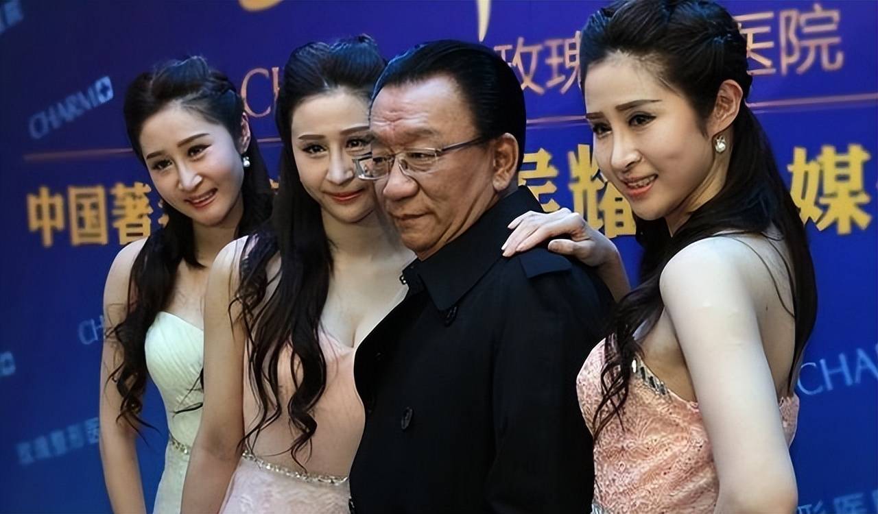 贪财好色德不配位,老艺术家晚节不保不冤!