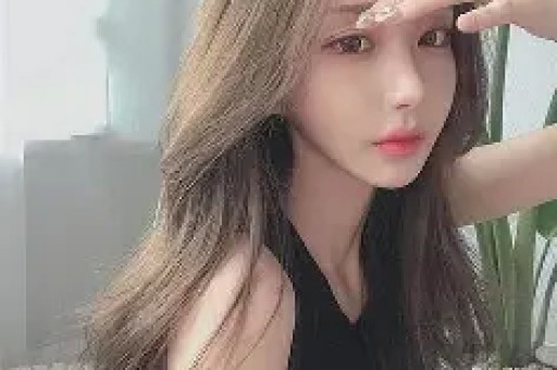 李嘉明自曝直播收入：比拍戏赚钱，一年还清外债