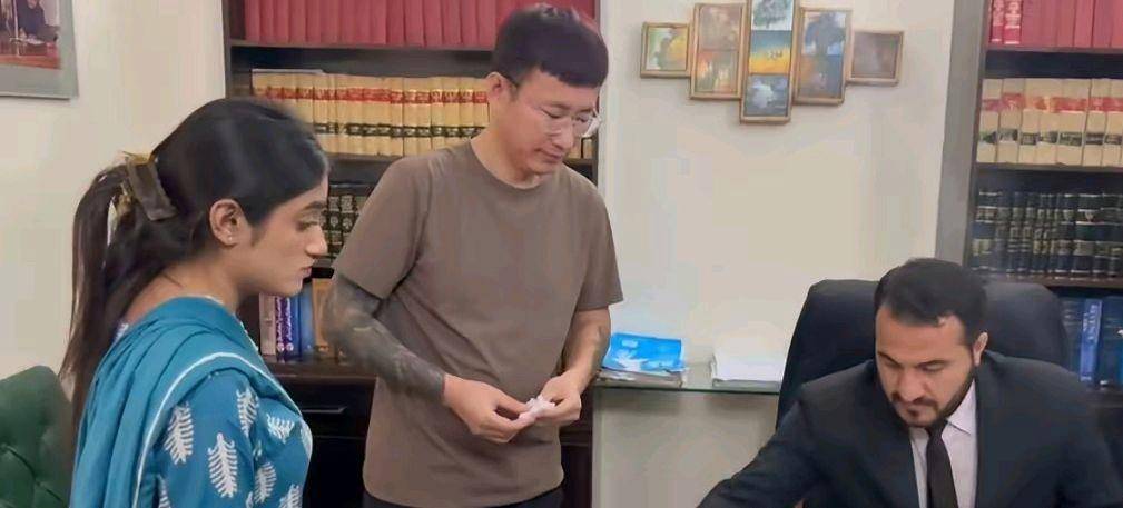 杨二狗分手费反转,河南女友再曝黑历史