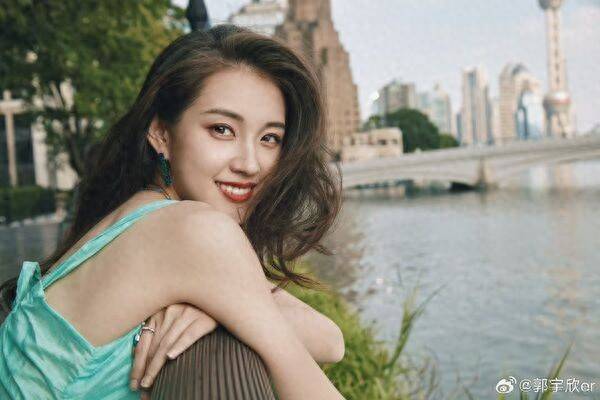 短剧女王郭宇欣翻车：录音曝光代言戏约全撤