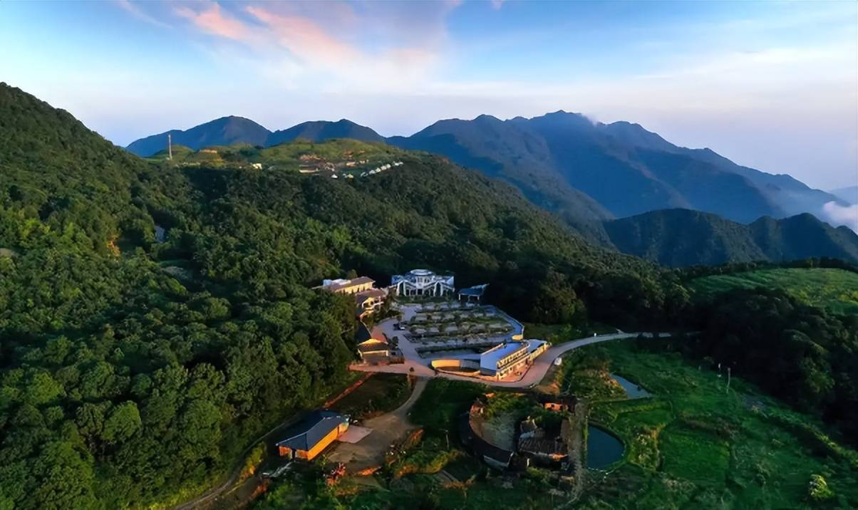 国内景区审美终于开始“去油”
