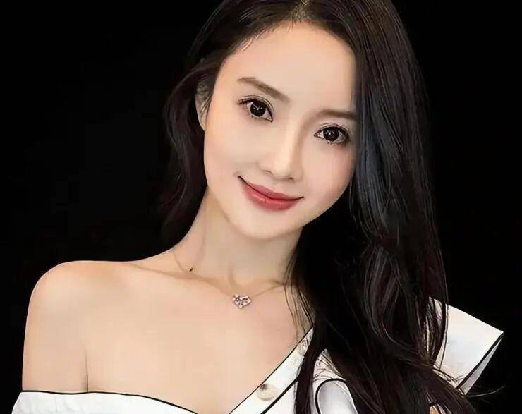 李小璐一时糊涂 女儿甜馨承受舆论代价