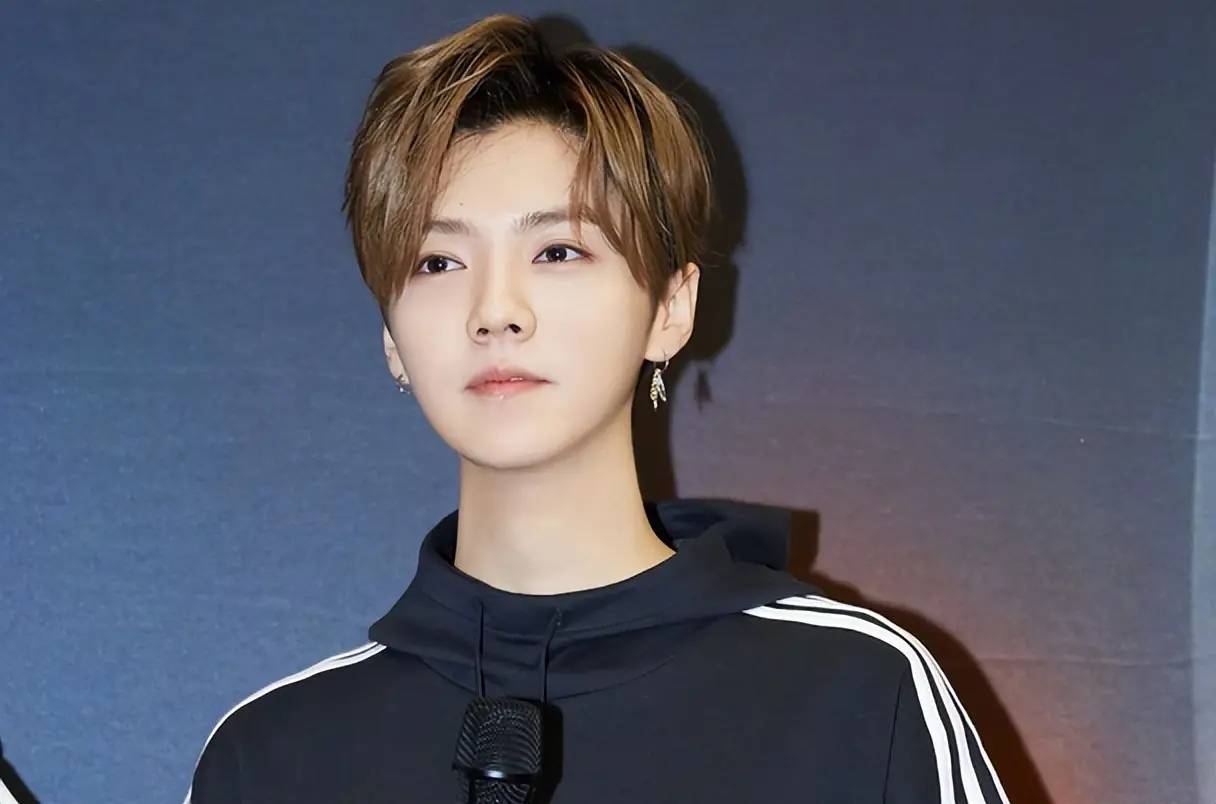 7月半月3位明星塌房,离谱不断