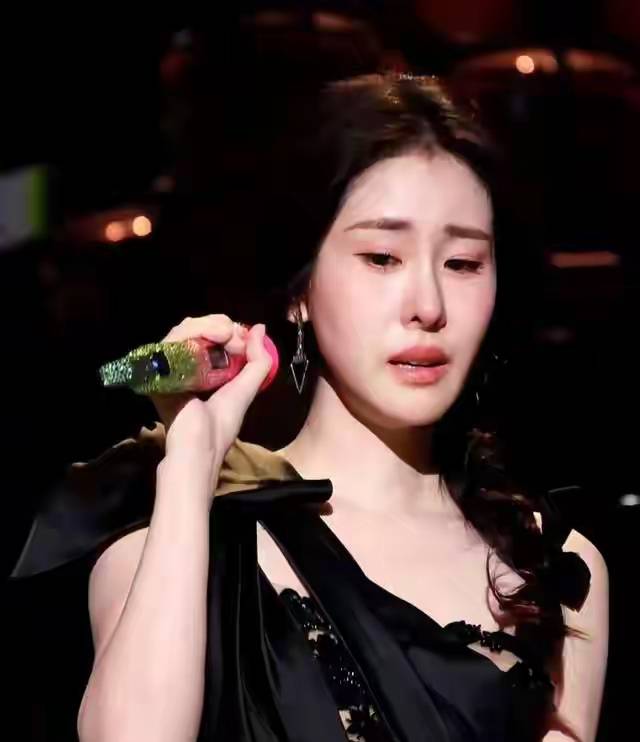 张碧晨《歌手》决赛出局,丑闻反噬丢尽脸面