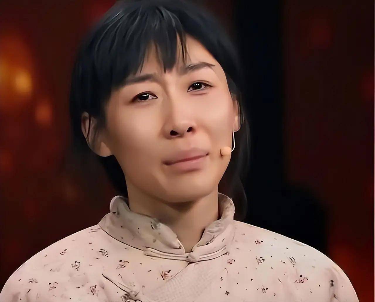 结婚2年出轨1年,离婚10年仍单身,如今又跟郭京飞被全网嘲