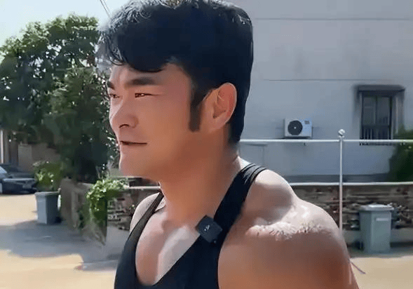 翻车不甩锅!李维刚卖假肉自赔750万获权威媒体表扬