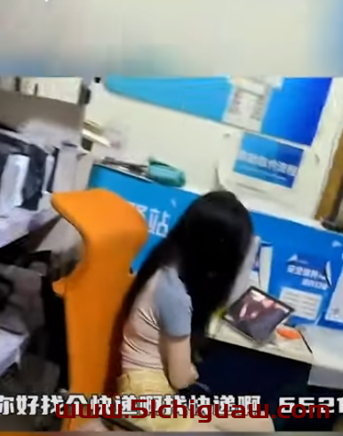 快递站小姐姐风波再起：网传大神曝光后续